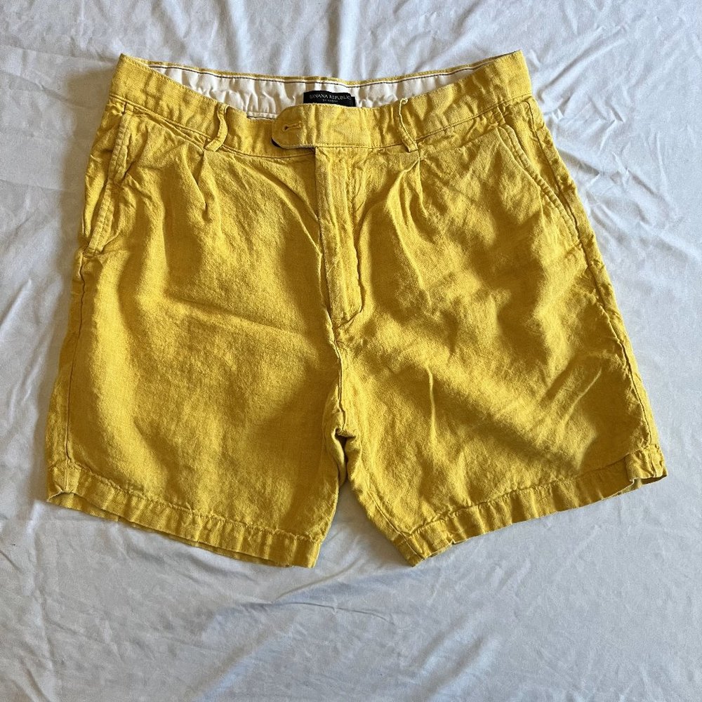 Banana Republic Shorts Men Size 32 Yellow 100% Linen Slash Front Pockets